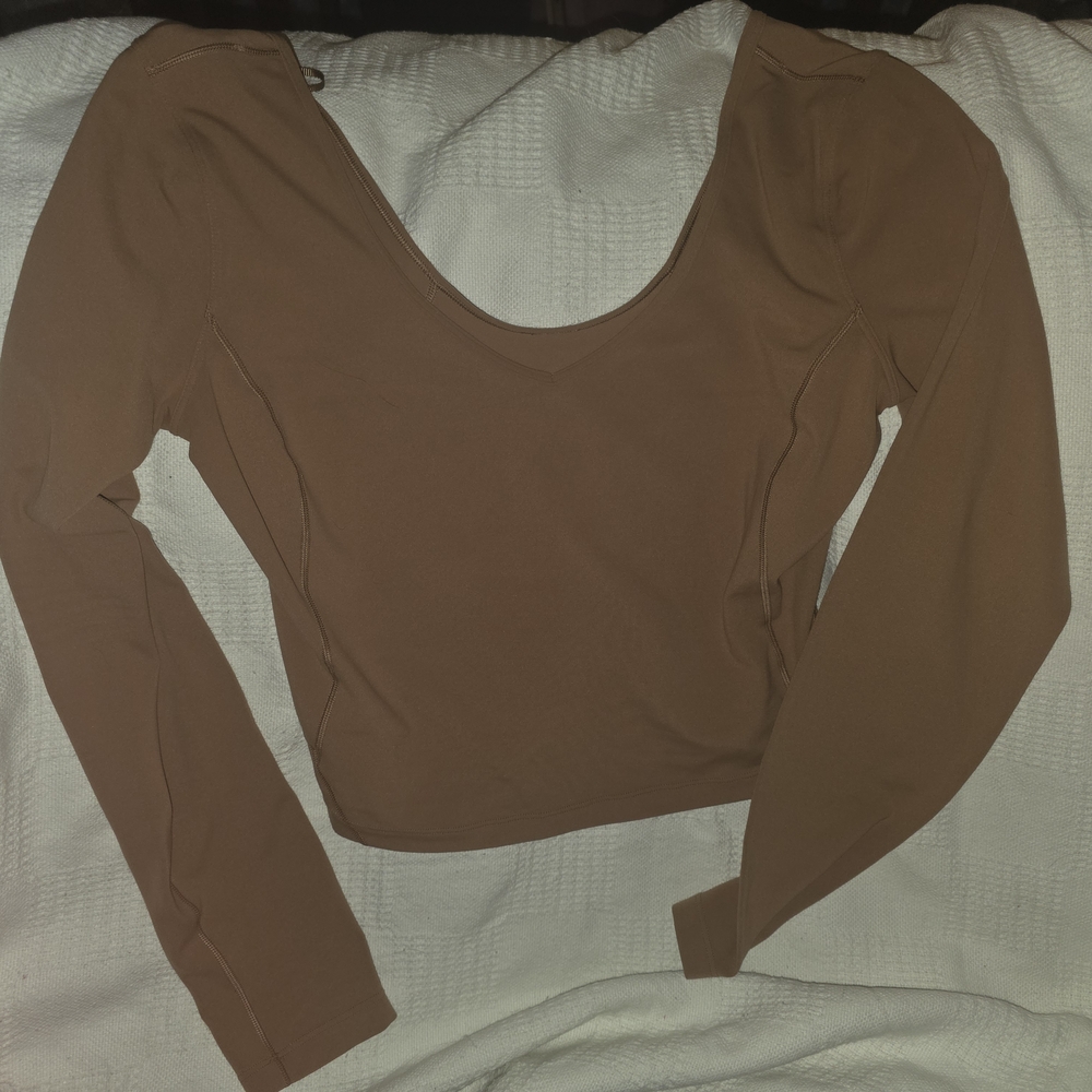 Lululemon ( Lulus ) Athletica Beige Long Sleeve Top